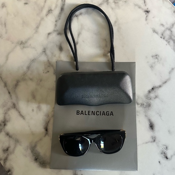 Balenciaga Cat Eye Sunglasses BB103SA 001 57 18-145 - Picture 8 of 8